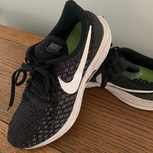 Nike air zoom Pegasus black size 9